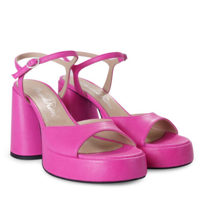 sandalo-donna-emanuela-passeri-fuxia-rosa-plateaux.-spring-summer-estate-inverno-2023
