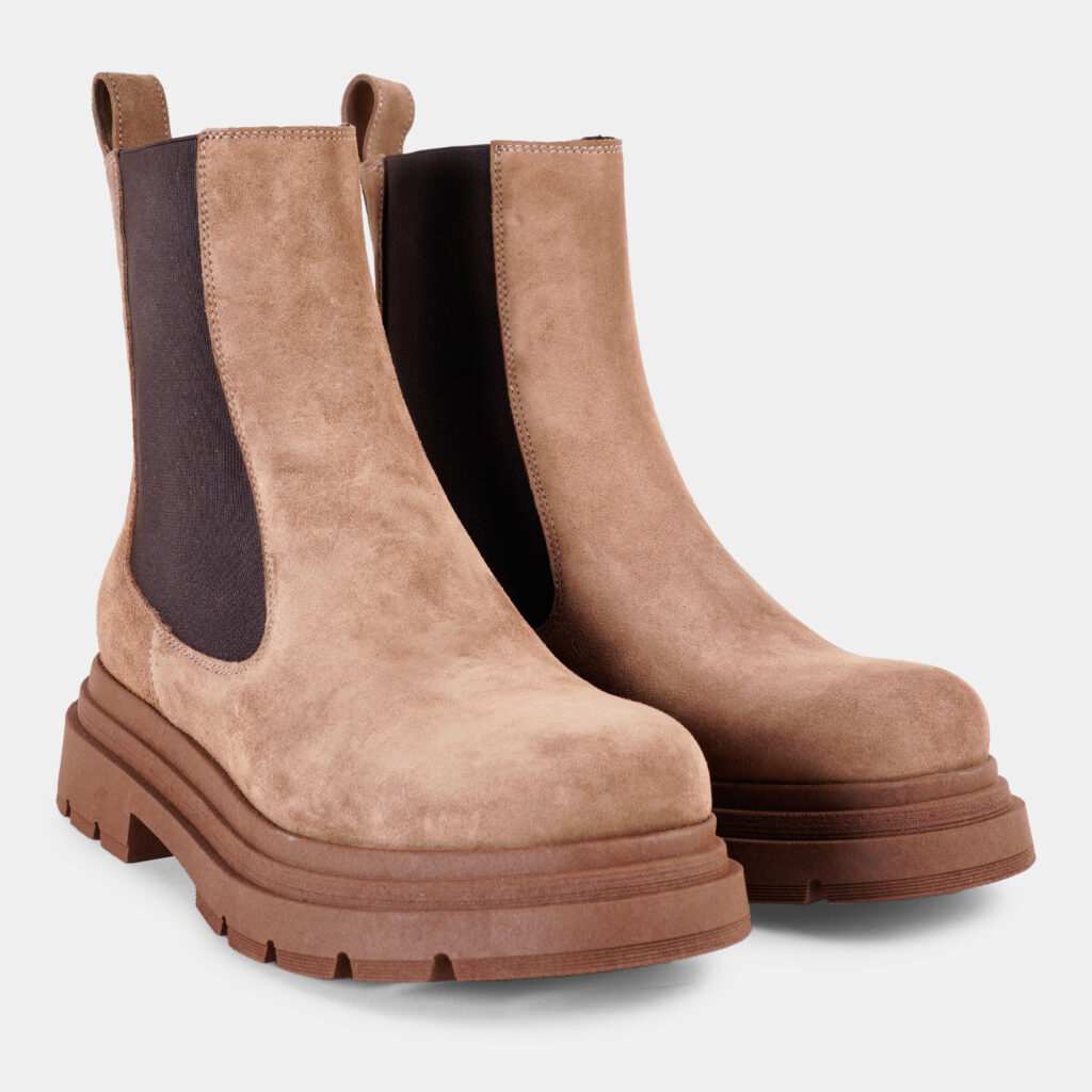 stivaletto-donna-beatles-camoscio-taupe-beige-elastico-moro-autunno-inverno-emanuela-passeri